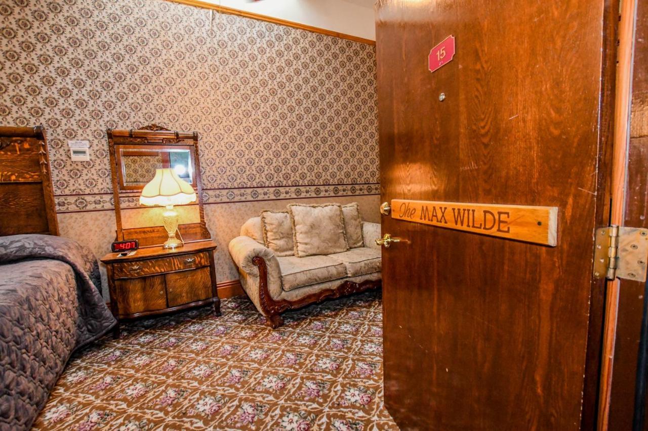 Irma Hotel Cody Exterior foto
