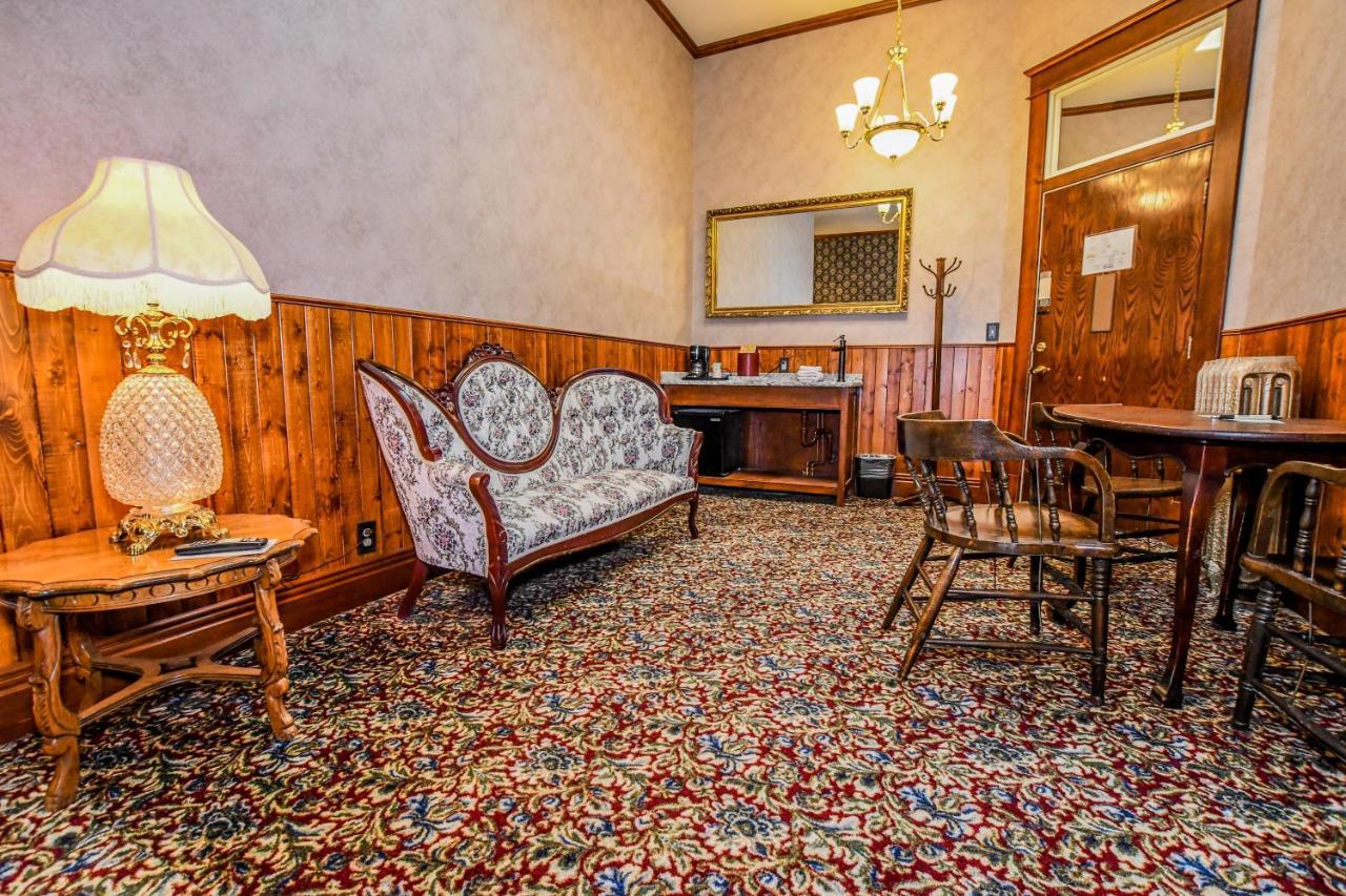 Irma Hotel Cody Exterior foto
