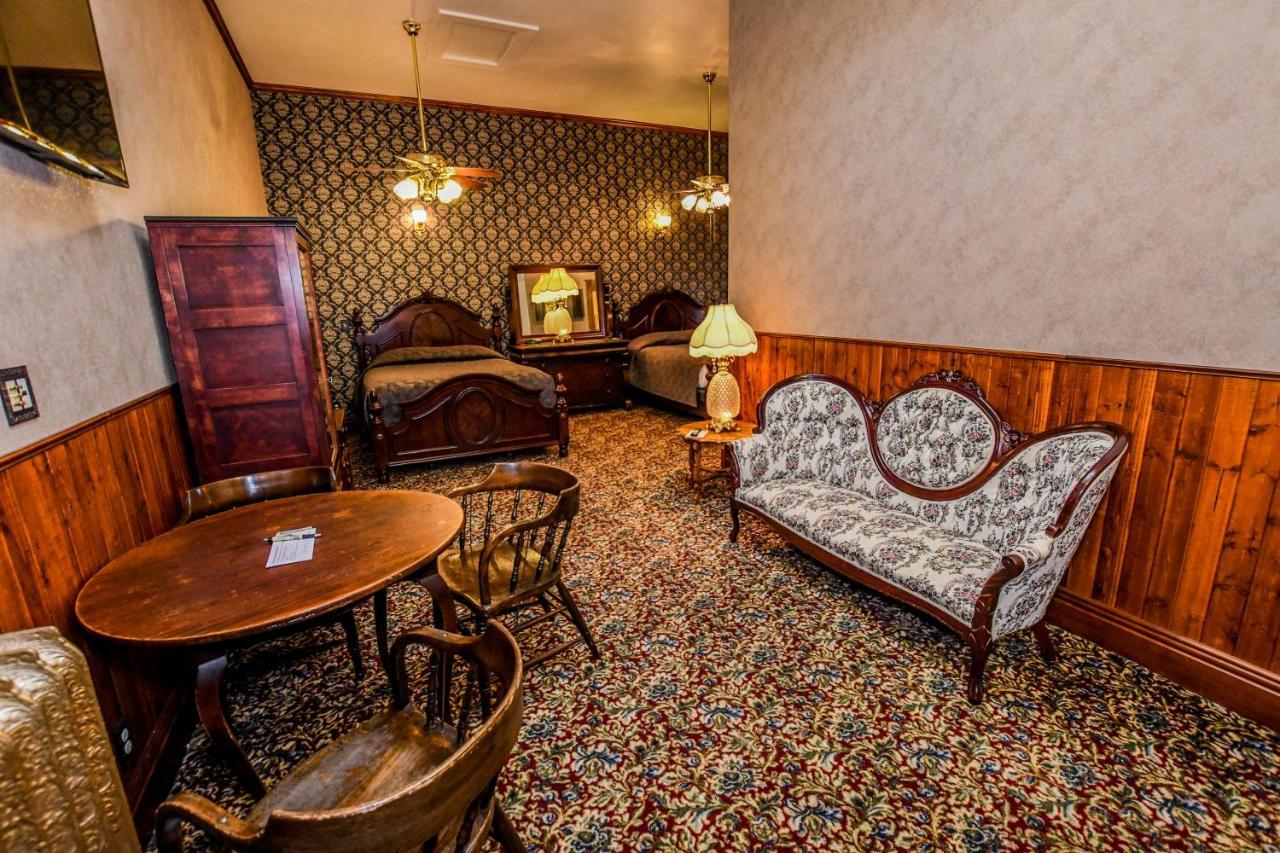 Irma Hotel Cody Exterior foto