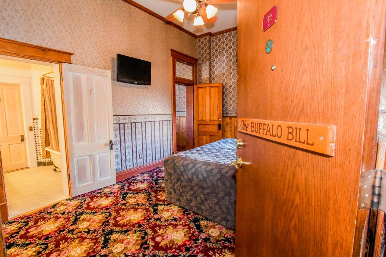 Irma Hotel Cody Exterior foto